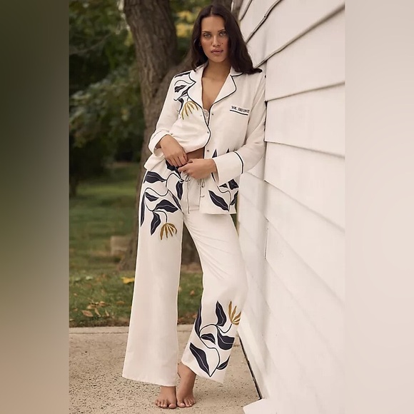 Anthropologie Other - Anthropologie Kenzie Parrott Graphic Pajama Sleep Set Pants Bottoms Size M
